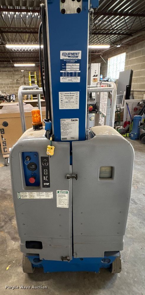 image for item ER0016 2006 Genie GR20 vertical lift