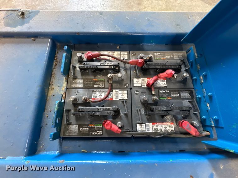 image for item ER0016 2006 Genie GR20 vertical lift