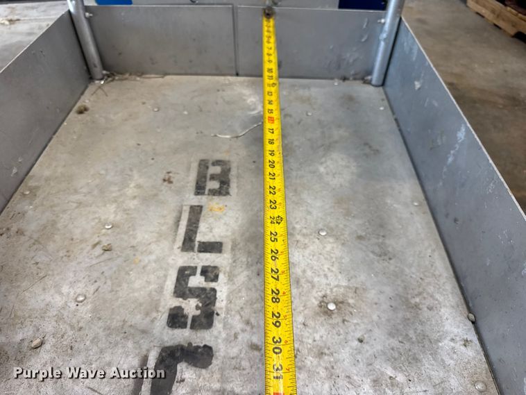 image for item ER0016 2006 Genie GR20 vertical lift