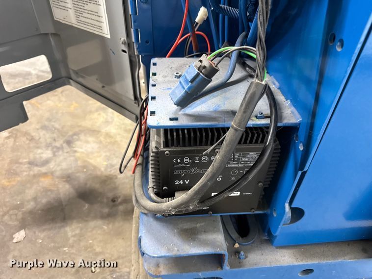 image for item ER0016 2006 Genie GR20 vertical lift