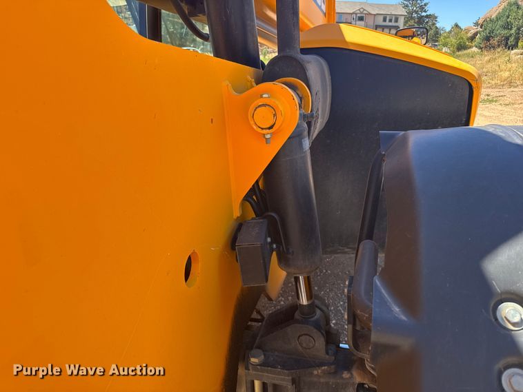 image for item ER2259 2013 JCB 510-56 telehandler