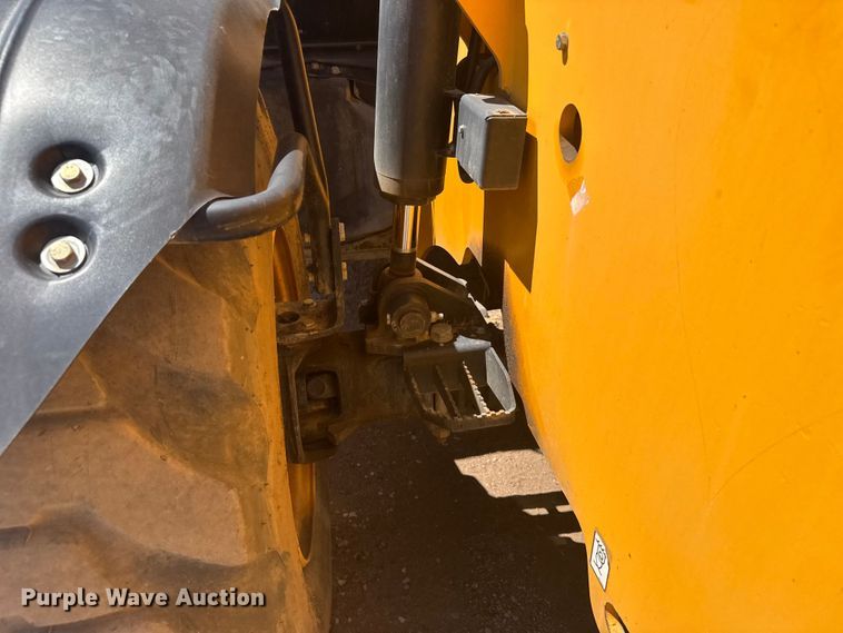 image for item ER2259 2013 JCB 510-56 telehandler