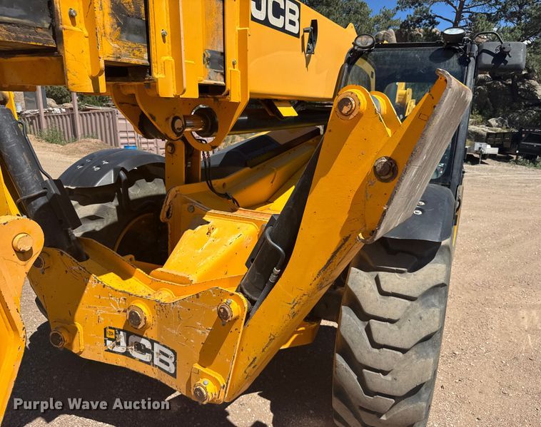 image for item ER2259 2013 JCB 510-56 telehandler