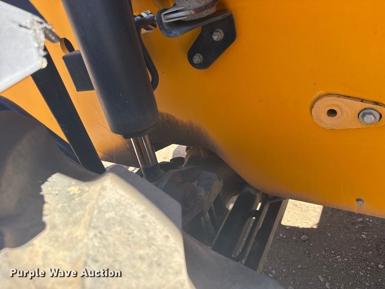 image for item ER2259 2013 JCB 510-56 telehandler