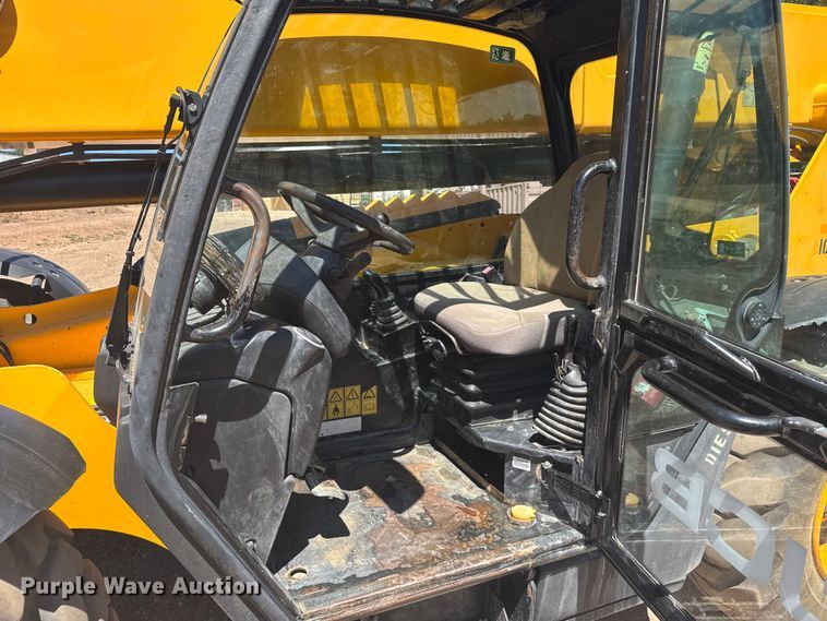 image for item ER2259 2013 JCB 510-56 telehandler