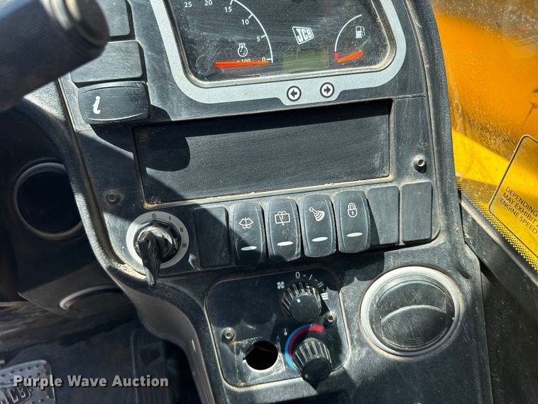 image for item ER2259 2013 JCB 510-56 telehandler