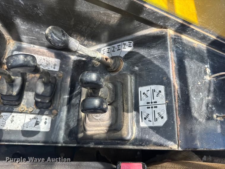 image for item ER2259 2013 JCB 510-56 telehandler