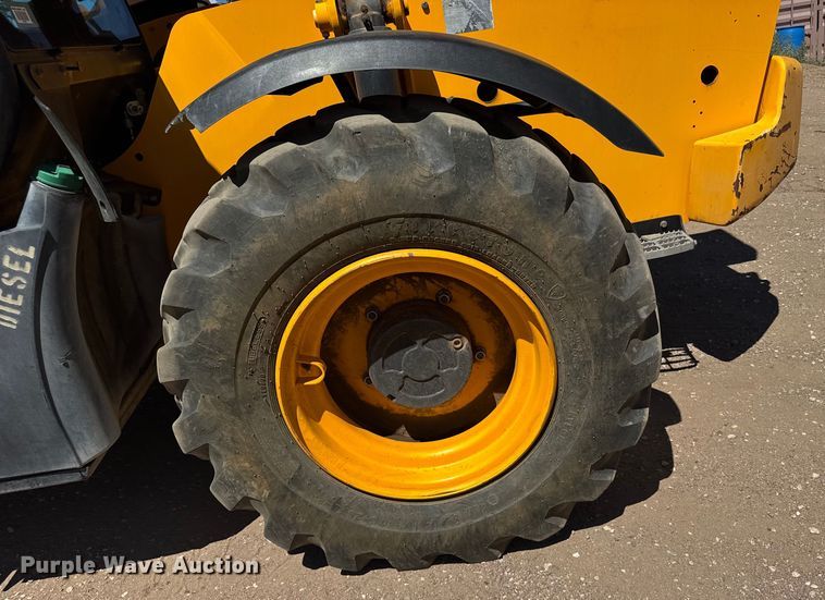 image for item ER2259 2013 JCB 510-56 telehandler