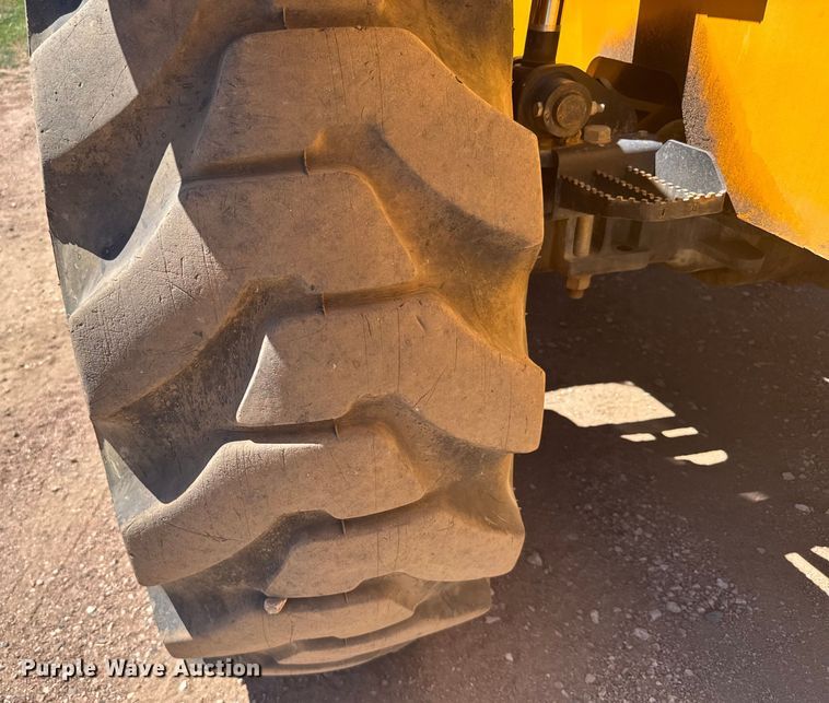 image for item ER2259 2013 JCB 510-56 telehandler