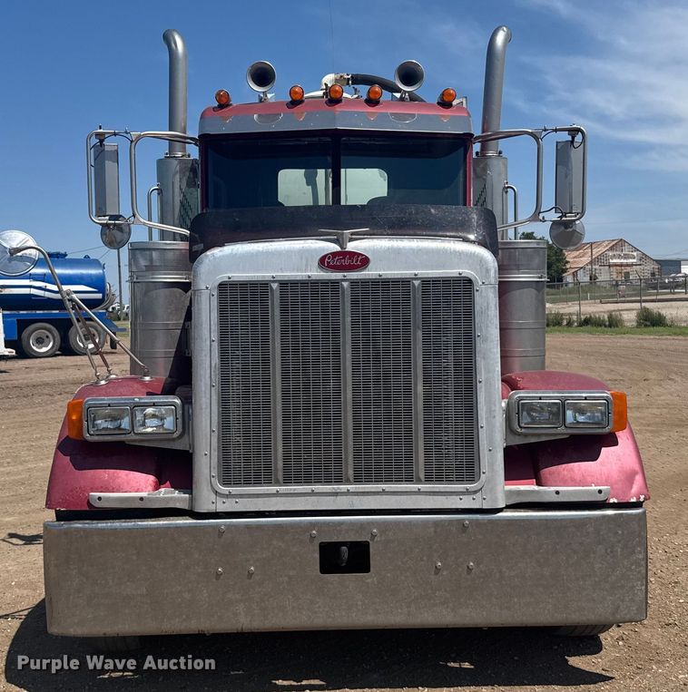 image for item ER2275 2007 Peterbilt 379 vacuum truck