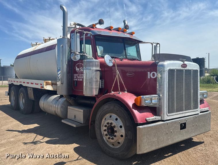 image for item ER2275 2007 Peterbilt 379 vacuum truck