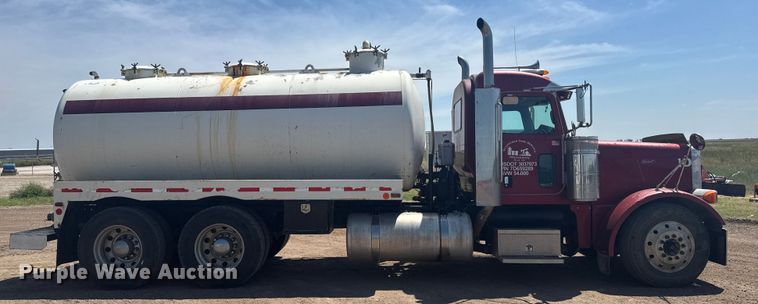 image for item ER2275 2007 Peterbilt 379 vacuum truck