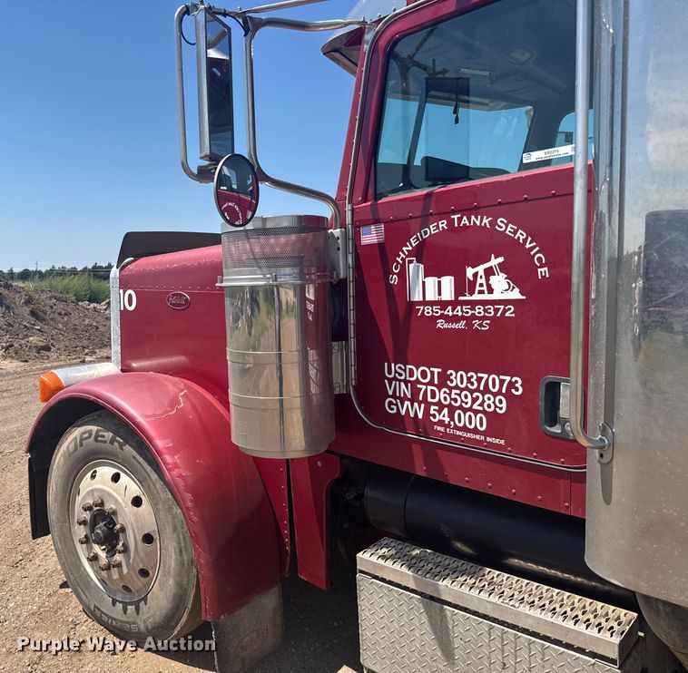 image for item ER2275 2007 Peterbilt 379 vacuum truck