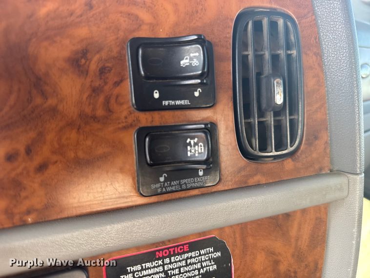 image for item ER2275 2007 Peterbilt 379 vacuum truck