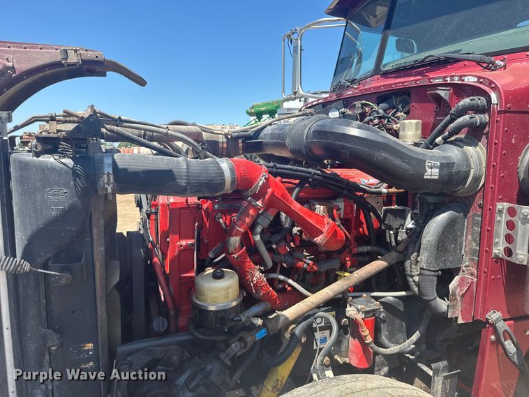 image for item ER2275 2007 Peterbilt 379 vacuum truck