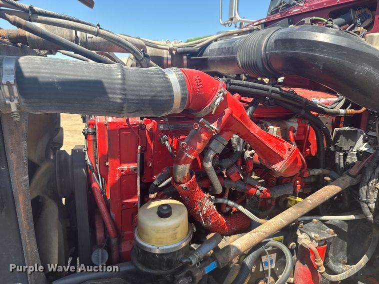 image for item ER2275 2007 Peterbilt 379 vacuum truck