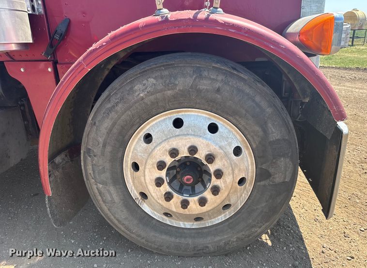 image for item ER2275 2007 Peterbilt 379 vacuum truck