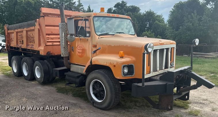 image for item ER2291 1997 International 2674 dump truck