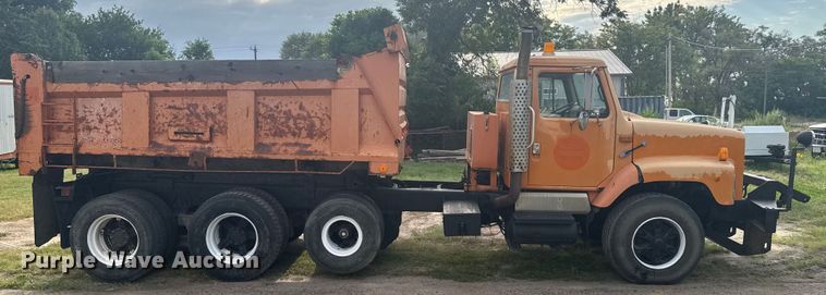 image for item ER2291 1997 International 2674 dump truck