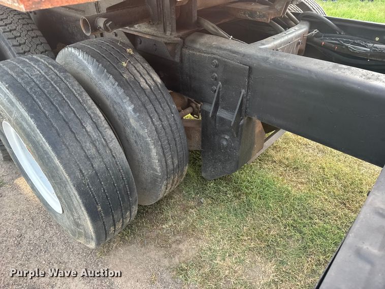 image for item ER2291 1997 International 2674 dump truck