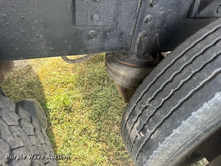 image for item ER2291 1997 International 2674 dump truck