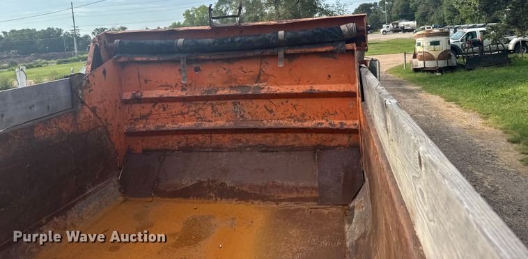 image for item ER2291 1997 International 2674 dump truck