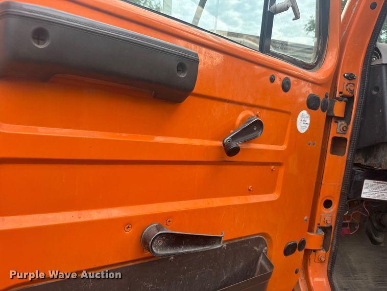 image for item ER2291 1997 International 2674 dump truck