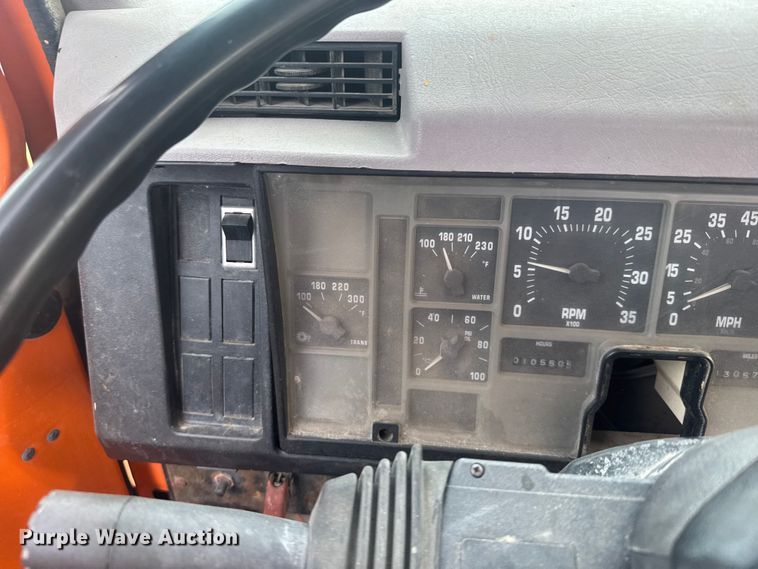 image for item ER2291 1997 International 2674 dump truck