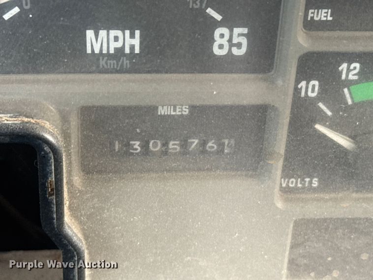 image for item ER2291 1997 International 2674 dump truck