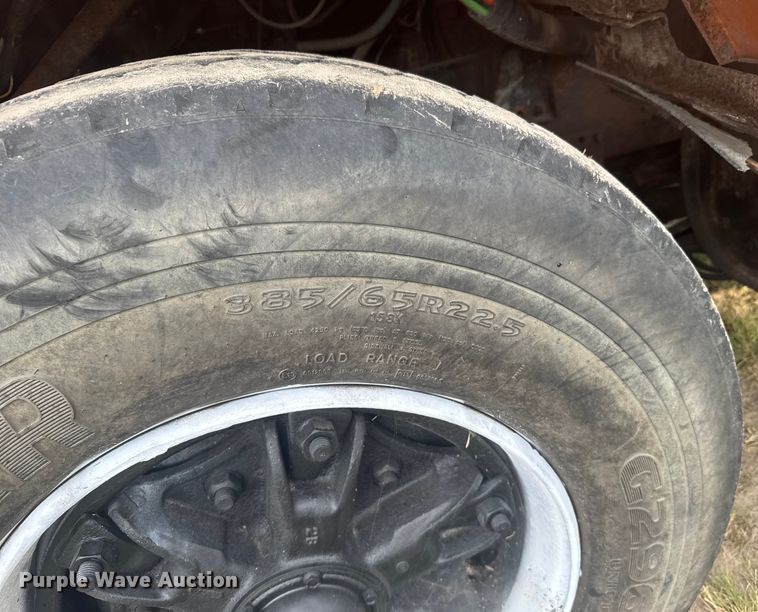 image for item ER2291 1997 International 2674 dump truck