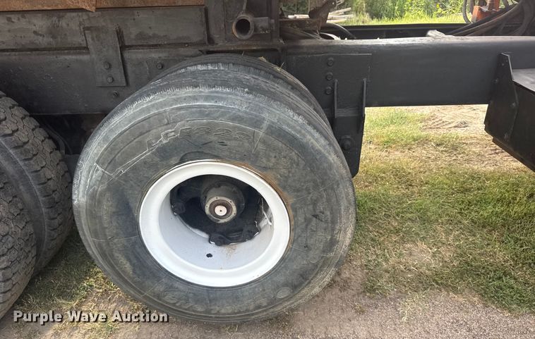 image for item ER2291 1997 International 2674 dump truck