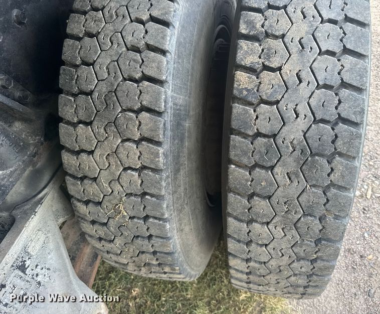 image for item ER2291 1997 International 2674 dump truck