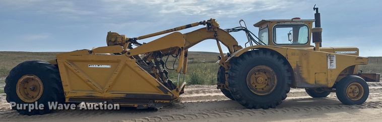 image for item ER2294 1964 John Deere 5010 elevating scraper