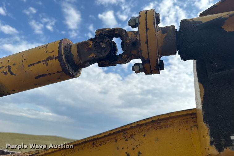 image for item ER2294 1964 John Deere 5010 elevating scraper