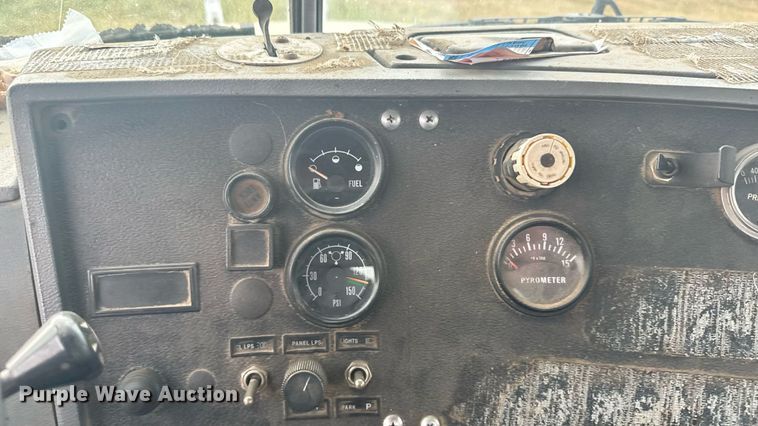 image for item ER2297 1993 Mack RD600GK dump truck