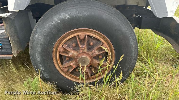 image for item ER2297 1993 Mack RD600GK dump truck