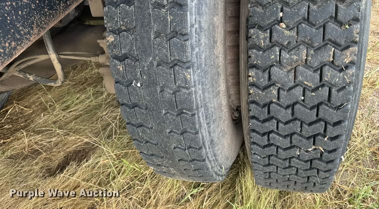 image for item ER2297 1993 Mack RD600GK dump truck