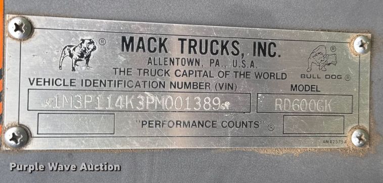 image for item ER2297 1993 Mack RD600GK dump truck