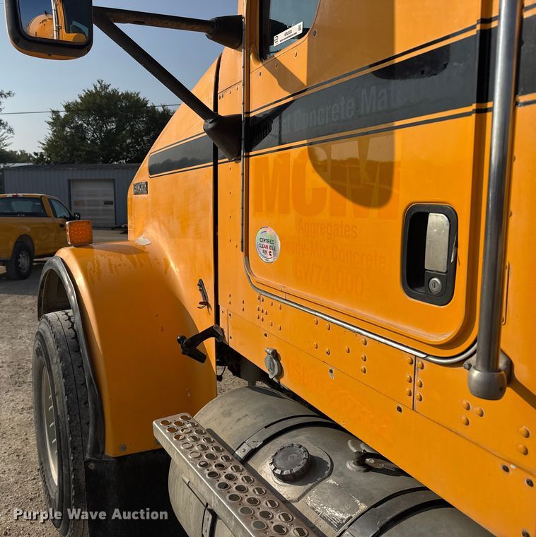 image for item ER2333 2011 Kenworth W900 ready mix truck