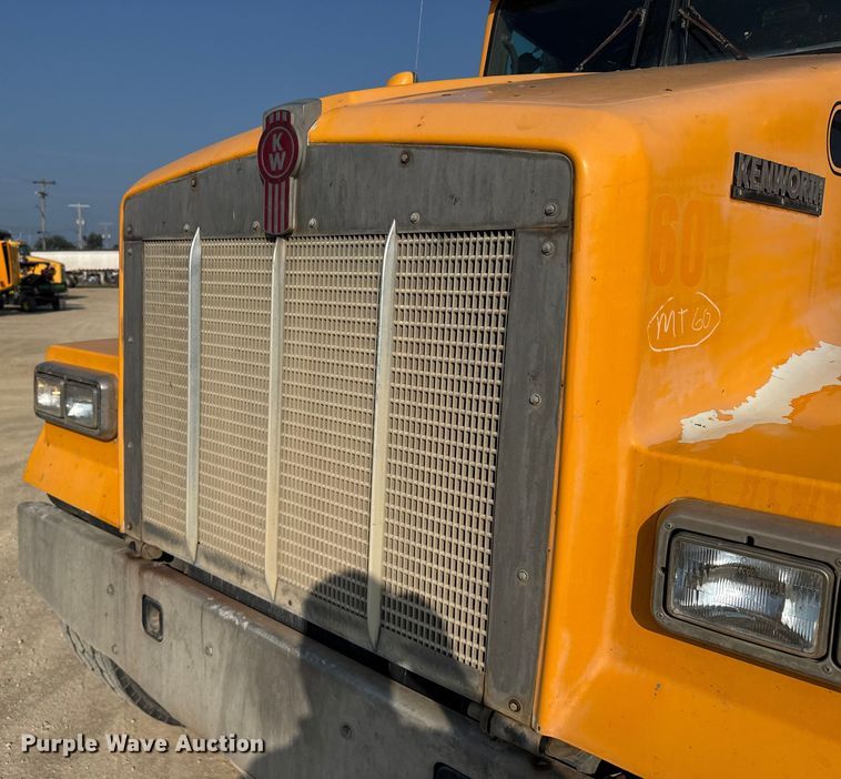 image for item ER2333 2011 Kenworth W900 ready mix truck