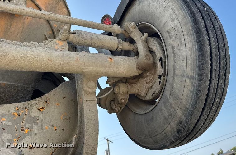 image for item ER2333 2011 Kenworth W900 ready mix truck