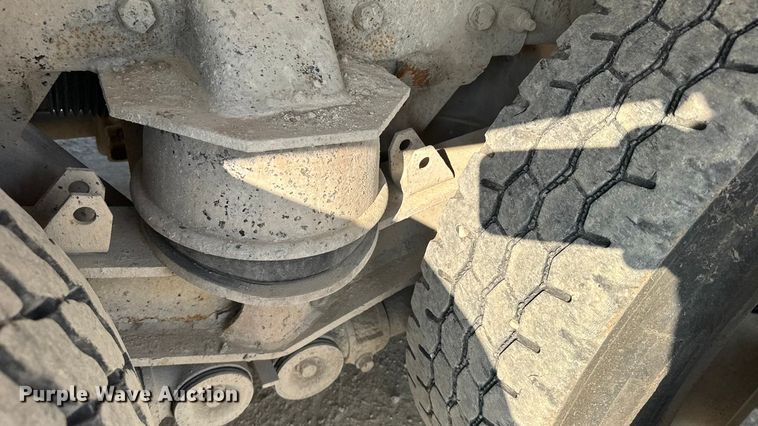 image for item ER2333 2011 Kenworth W900 ready mix truck