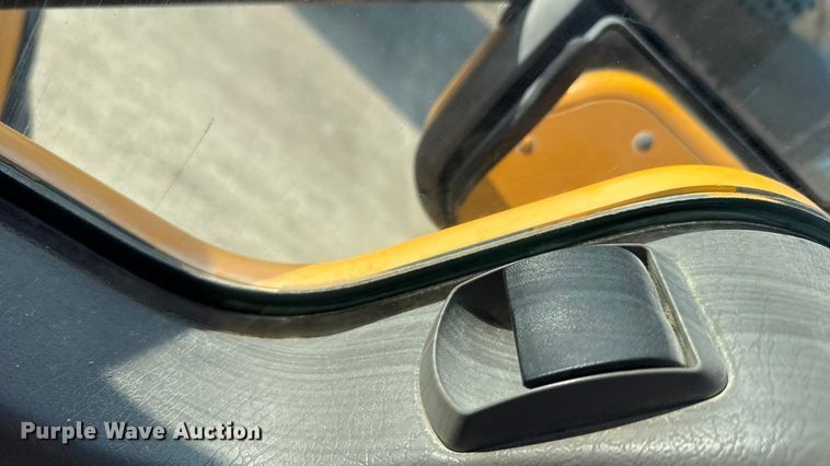 image for item ER2333 2011 Kenworth W900 ready mix truck