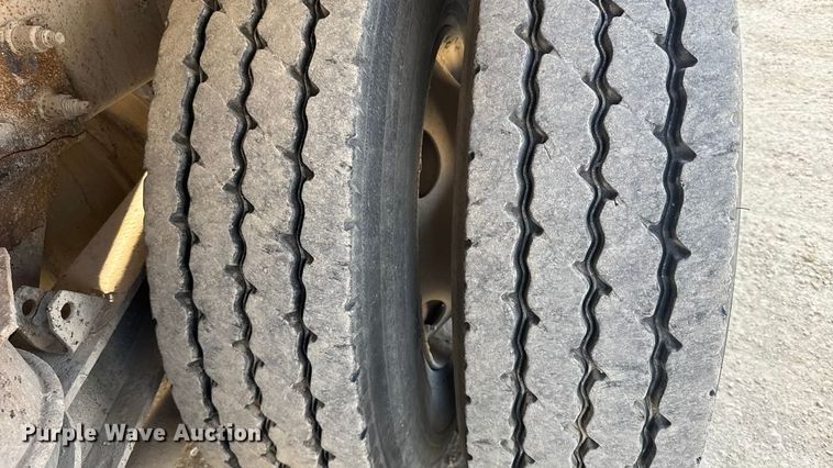 image for item ER2333 2011 Kenworth W900 ready mix truck