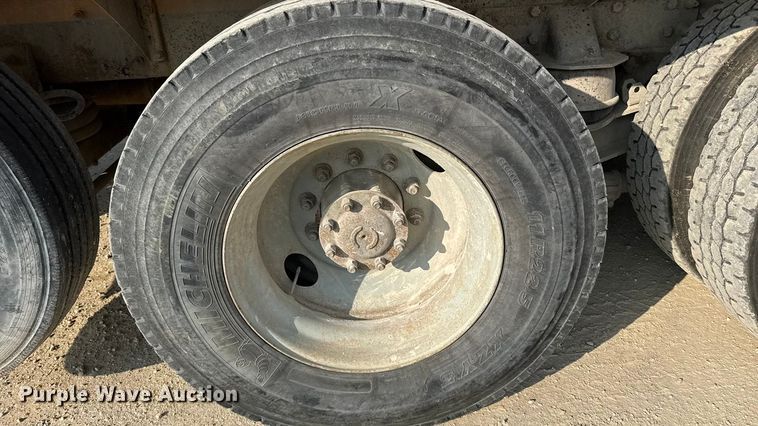 image for item ER2333 2011 Kenworth W900 ready mix truck