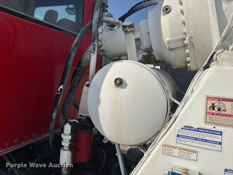 image for item ER2334 2007 Kenworth T800 ready mix truck