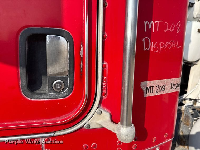 image for item ER2334 2007 Kenworth T800 ready mix truck