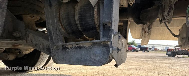 image for item ER2334 2007 Kenworth T800 ready mix truck