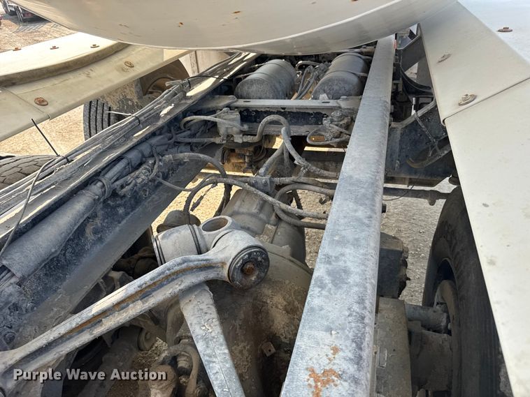 image for item ER2334 2007 Kenworth T800 ready mix truck