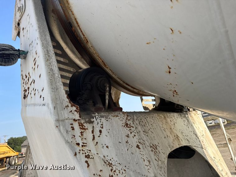 image for item ER2334 2007 Kenworth T800 ready mix truck